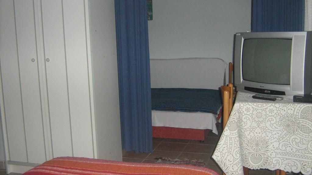 Farm Stay Lackovic Bilje الغرفة الصورة