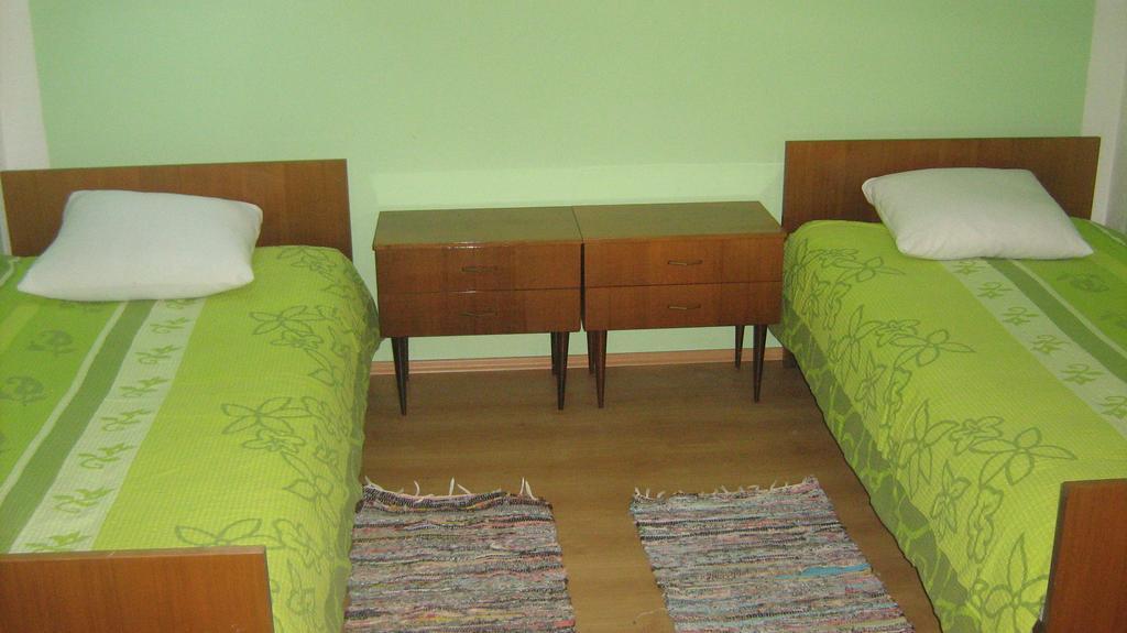 Farm Stay Lackovic Bilje الغرفة الصورة